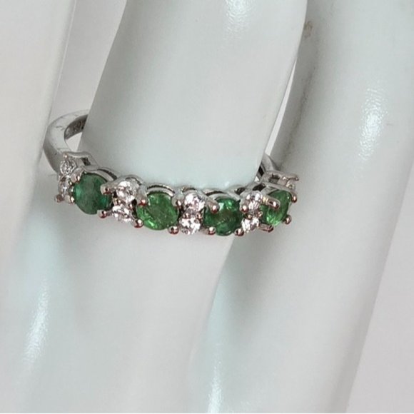 925 Sterling Silver Ring with Natural Emerald & CZ - Picture 4 of 13